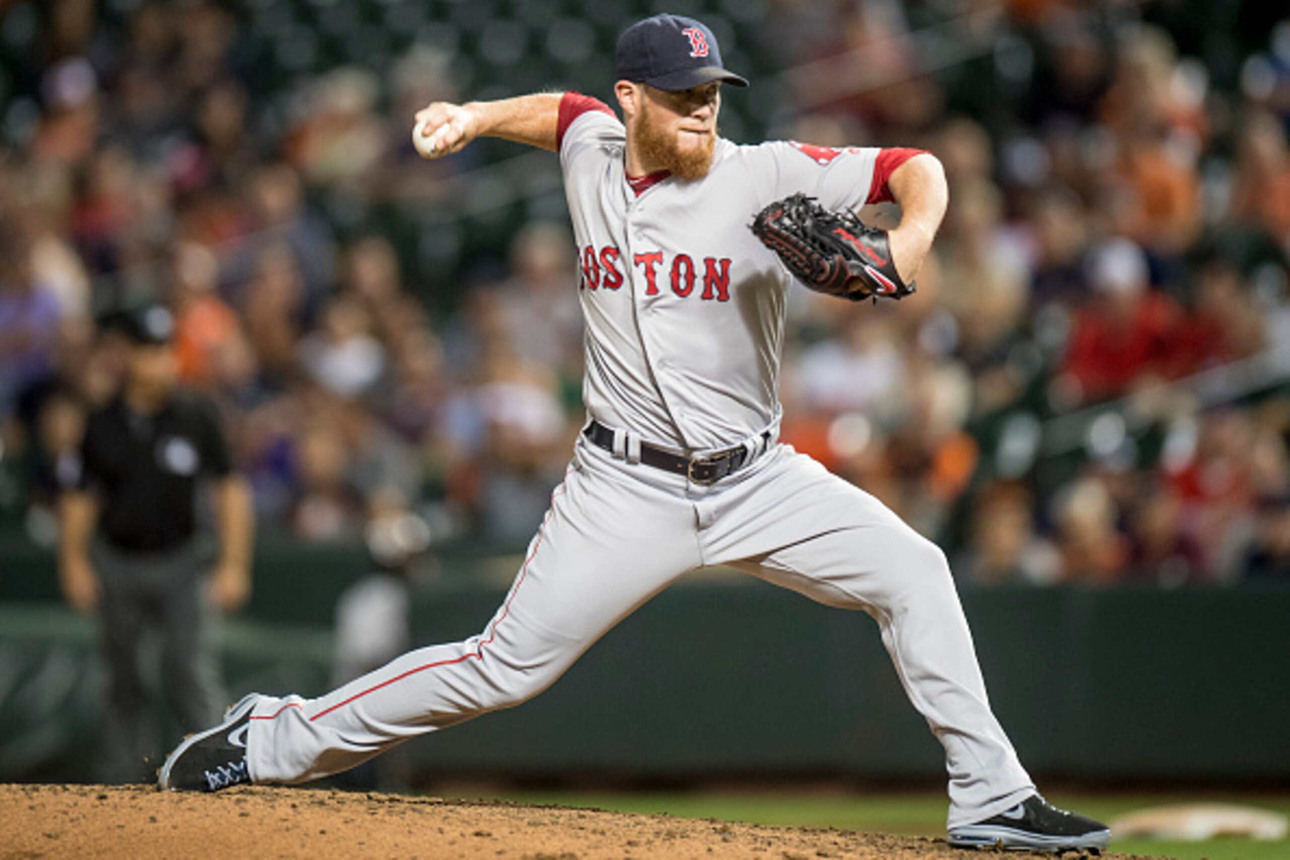 BALTIMORE, MD - SEPTEMBER 21: Craig Kimbrel #46 of the Boston Red Sox delivers during the ninth inning of a game against the Baltimore Orioles on September 21, 2016 at Oriole Park at Camden Yards in Baltimore, Maryland. (Photo by Billie Weiss/Boston Red S