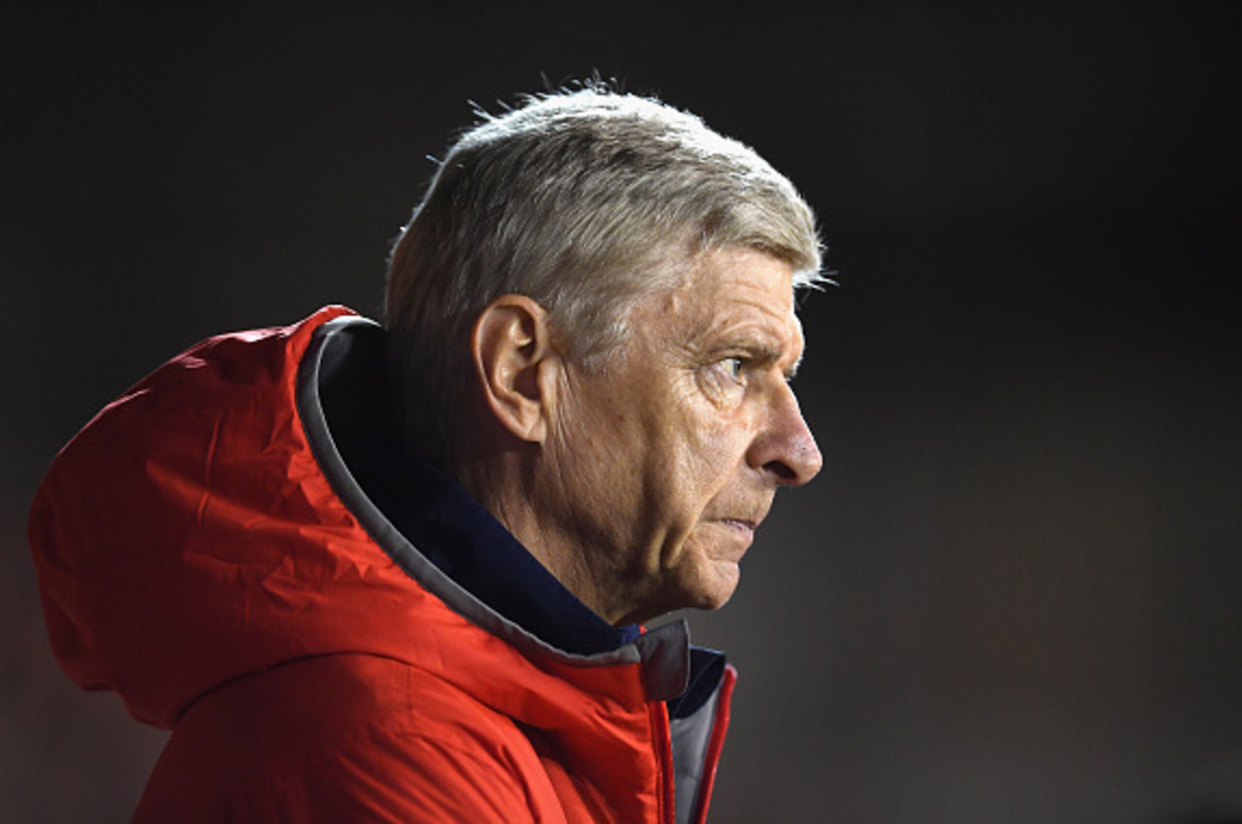 NOTTINGHAM, ENGLAND - SEPTEMBER 20:  Arsene Wenger, Manager of Arsenal looks on during the EFL Cup Third Round match between Nottingham Forest and Arsenal at City Ground on September 20, 2016 in Nottingham, England.  (Photo by Laurence Griffiths/Getty Ima