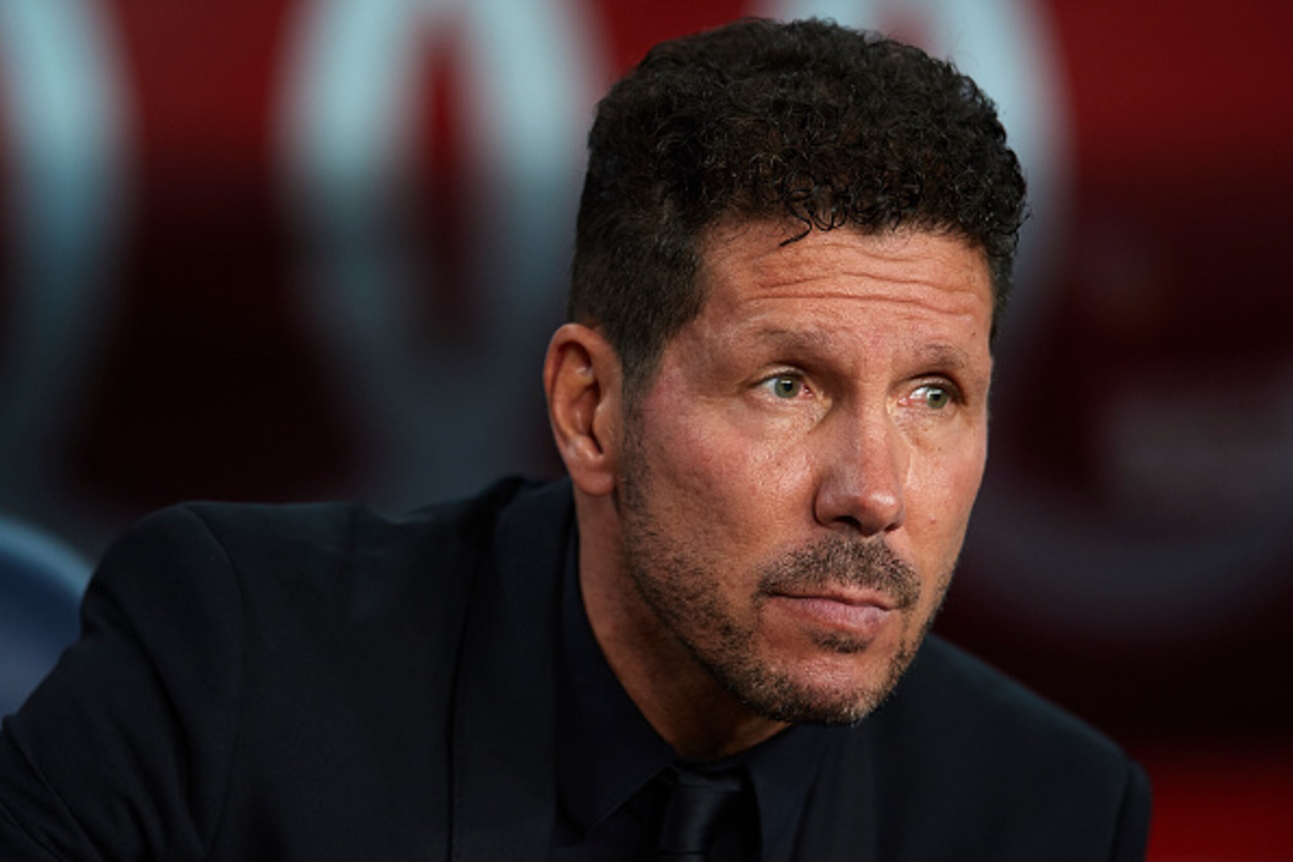 BARCELONA, SPAIN - SEPTEMBER 21:  Atletico de Madrid manager Diego Pablo Simeone looks on prior to the La Liga match between FC Barcelona and Atletico de Madrid at Camp Nou stadium on September 21, 2016 in Barcelona, Spain.  (Photo by Manuel Queimadelos A