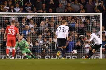 LONDON, ENGLAND - SEPTEMBER 21:  Vincent Janssen of Tottenham Hotspur scores his sides third goal from the penalty spot during the  EFL Cup Third Round match between Tottenham Hotspur and Gillingham at White Hart Lane on September 21, 2016 in London, Engl