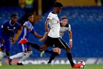 LONDON, ENGLAND - SEPTEMBER 09:  Shayon Harrison of Tottenham Hotspur scores from the penalty spot during the Premier League 2 match between Chelsea and Tottenham Hotspur at Stamford Bridge on September 9, 2016 in London, England.  (Photo by Clive Rose/Ge