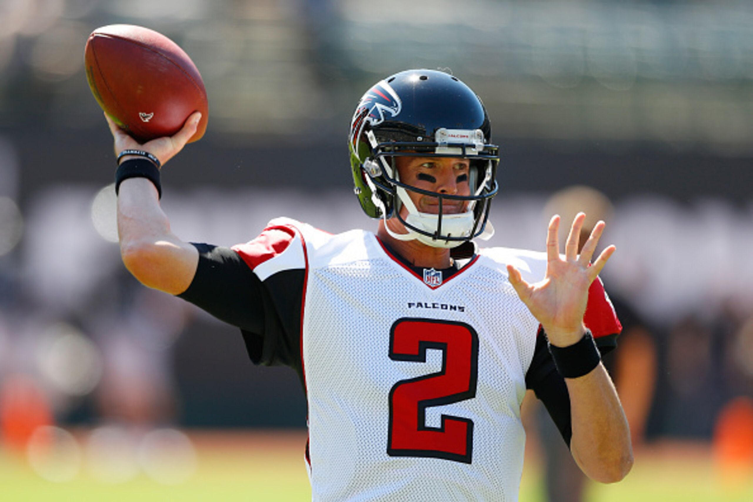 OAKLAND, CA - SEPTEMBER 18: Matt Ryan #2 of the Atlanta Falcons warms up prior to their NFL game against the Oakland Raiders at Oakland-Alameda County Coliseum on September 18, 2016 in Oakland, California. (Photo by Jason O. Watson/Getty Images) OAKLAND, CA - SEPTEMBER 18: Matt Ryan #2 of the Atlanta Falcons warms up prior to their NFL game against the Oakland Raiders at Oakland-Alameda County Coliseum on September 18, 2016 in Oakland, California. (Photo by Jason O. Watson/Getty Images)