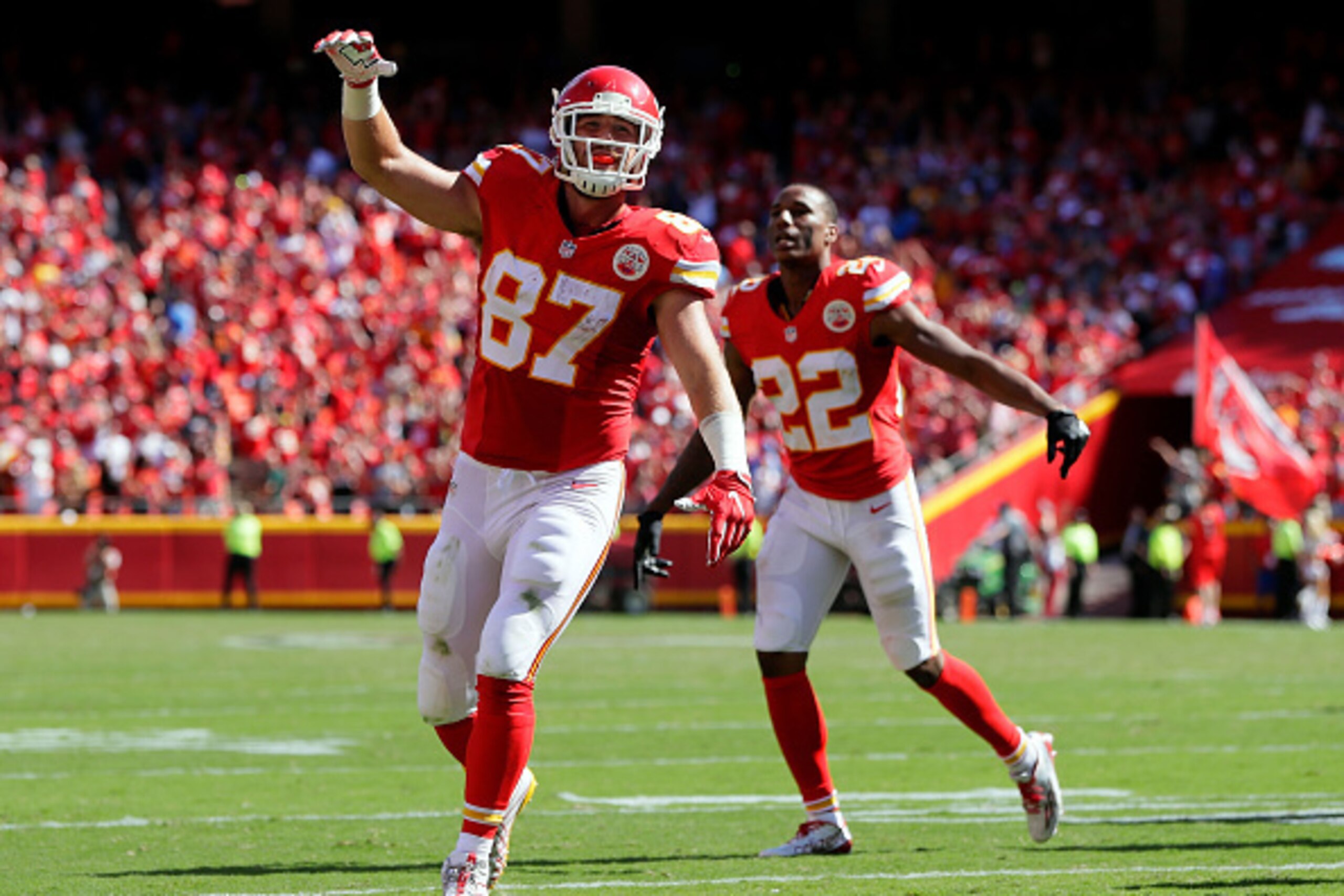 KANSAS CITY, MO - SEPTEMBER 11: Travis Kelce #87 and Marcus Peters #22 of the Kansas City Chiefs celebrate as the Chiefs defeat the San Diego Chargers to win the game at Arrowhead Stadium on September 11, 2016 in Kansas City, Missouri. (Photo by Jamie S KANSAS CITY, MO - SEPTEMBER 11: Travis Kelce #87 and Marcus Peters #22 of the Kansas City Chiefs celebrate as the Chiefs defeat the San Diego Chargers to win the game at Arrowhead Stadium on September 11, 2016 in Kansas City, Missouri. (Photo by Jamie S
