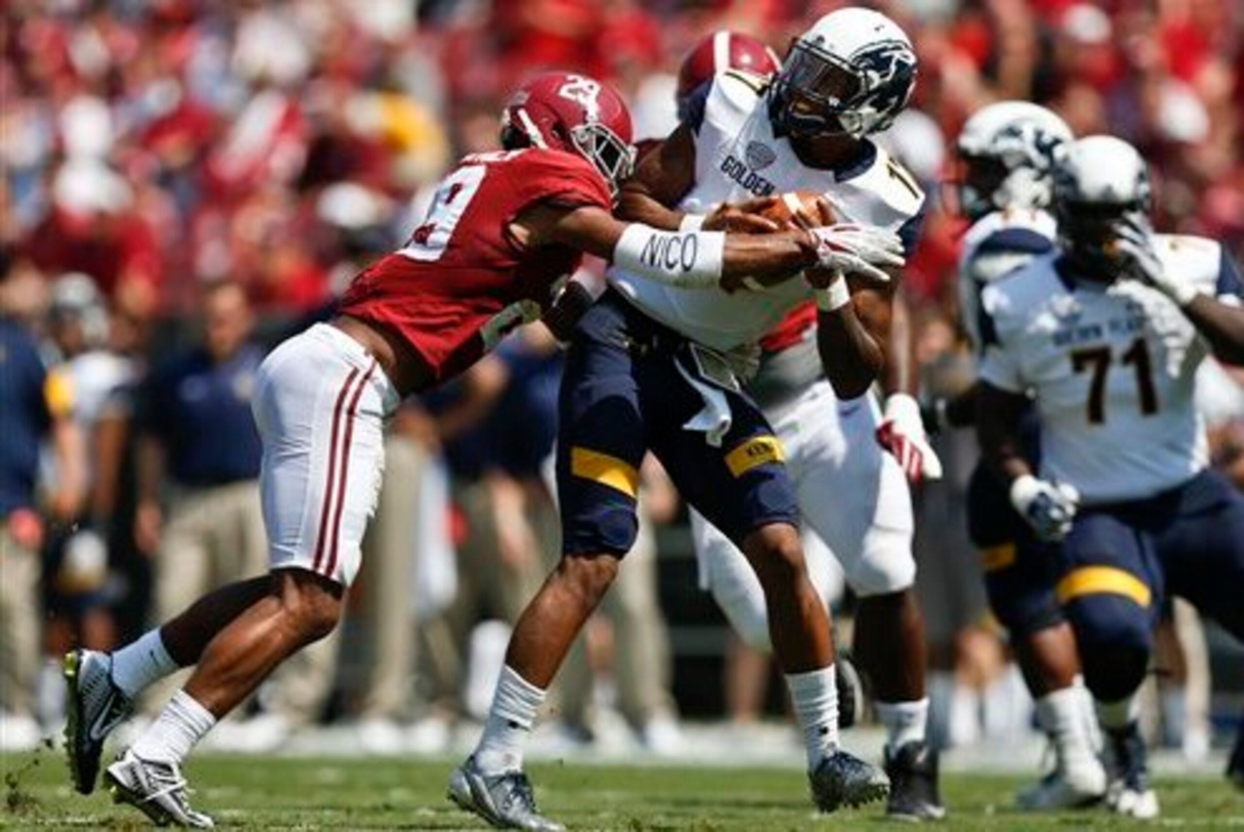 Alabama looked like the nation's top team when it destroyed Kent State 48-0 on Saturday.