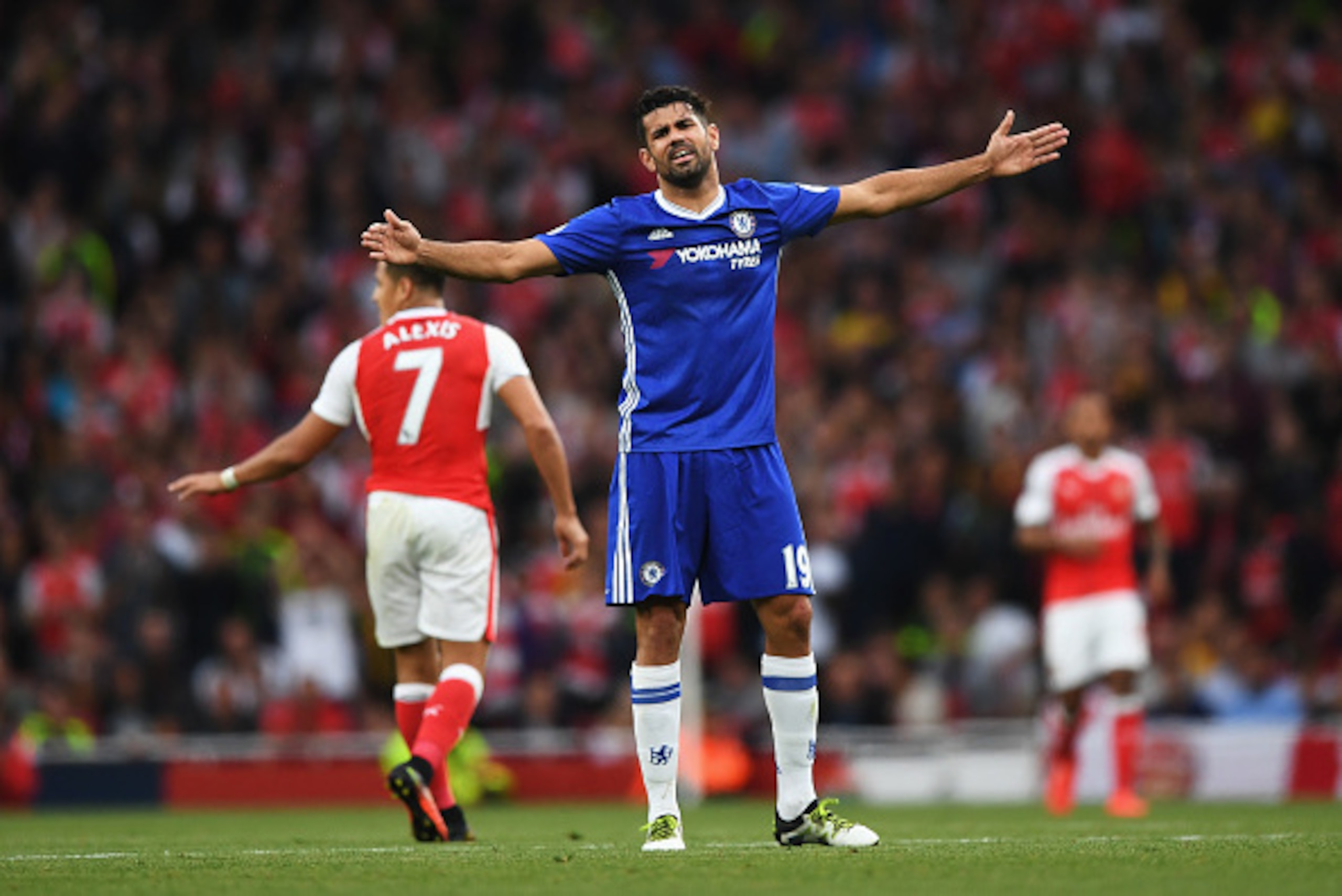 LONDON, ENGLAND - SEPTEMBER 24:  Diego Costa of Chelsea reacts during the Premier League match between Arsenal and Chelsea at the Emirates Stadium on September 24, 2016 in London, England.  (Photo by Shaun Botterill/Getty Images)