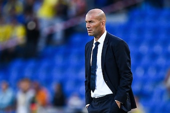 LAS PALMAS, SPAIN - SEPTEMBER 24:  Head coach Zinedine Zidane of Real Madrid CF looks on during the La Liga match between UD Las Palmas and Real Madrid CF on September 24, 2016 in Las Palmas, Spain.  (Photo by David Ramos/Getty Images)