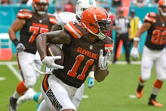 MIAMI GARDENS, FL - SEPTEMBER 25: Terrelle Pryor #11 of the Cleveland Browns runs with the football during the 1st quarter against the Miami Dolphins on September 25, 2016 in Miami Gardens, Florida. (Photo by Eric Espada/Getty Images)