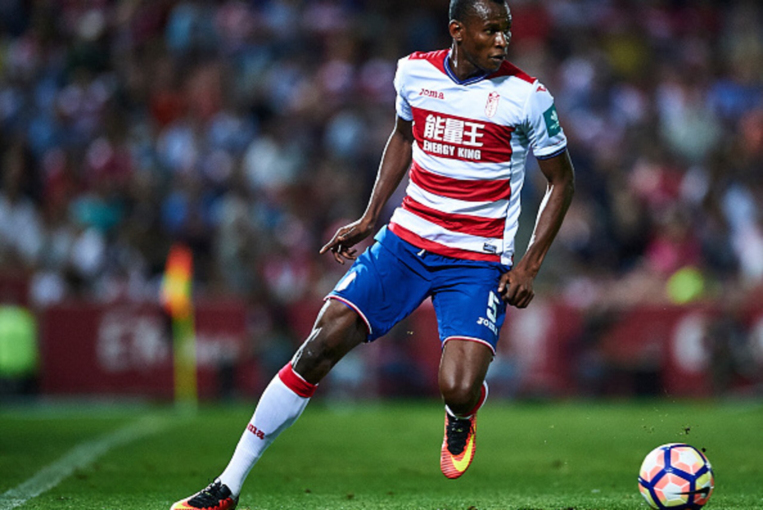 GRANADA, SPAIN - SEPTEMBER 21:  Uche Henry Agbo of Granada CF in action during the match between Granada CF vs SD Eibar as part of La Liga at Nuevo los Carmenes Stadium on September 11 on September 21, 2016 in Granada, Spain.  (Photo by Aitor Alcalde Colo