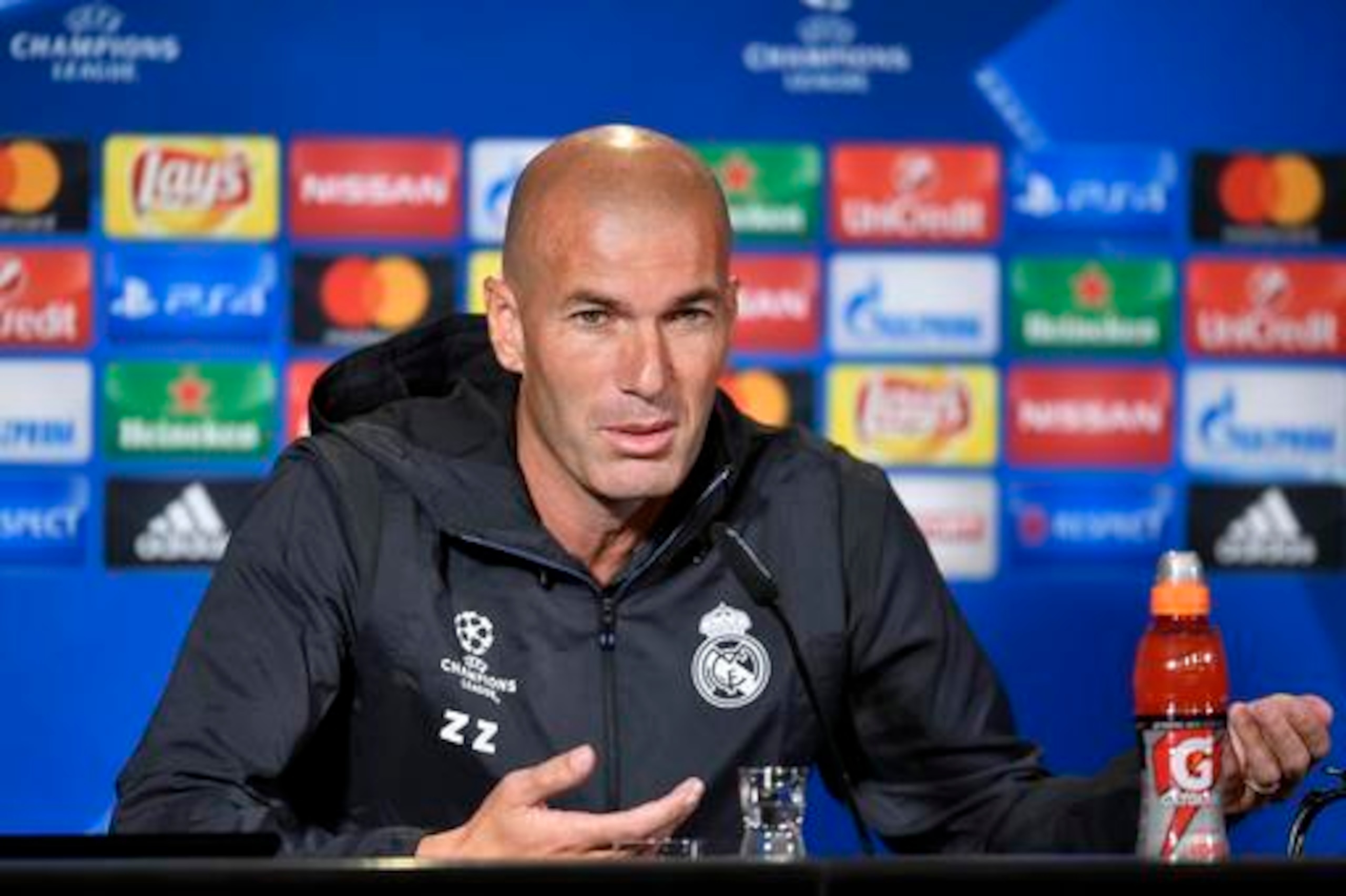 Even Real Madrid coach Zinedine Zidane backed Neymar.