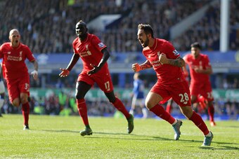 LIVERPOOL, ENGLAND - OCTOBER 04:  Danny Ings of Liverpool celebrates after scoring a goal to make it 0-1 during the Barclays Premier League match between Everton and Liverpool at Goodison Park on October 04, 2015 in Liverpool, England.  (Photo by Matthew 