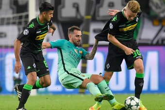 No dice for Alcacer against Monchengladbach.
