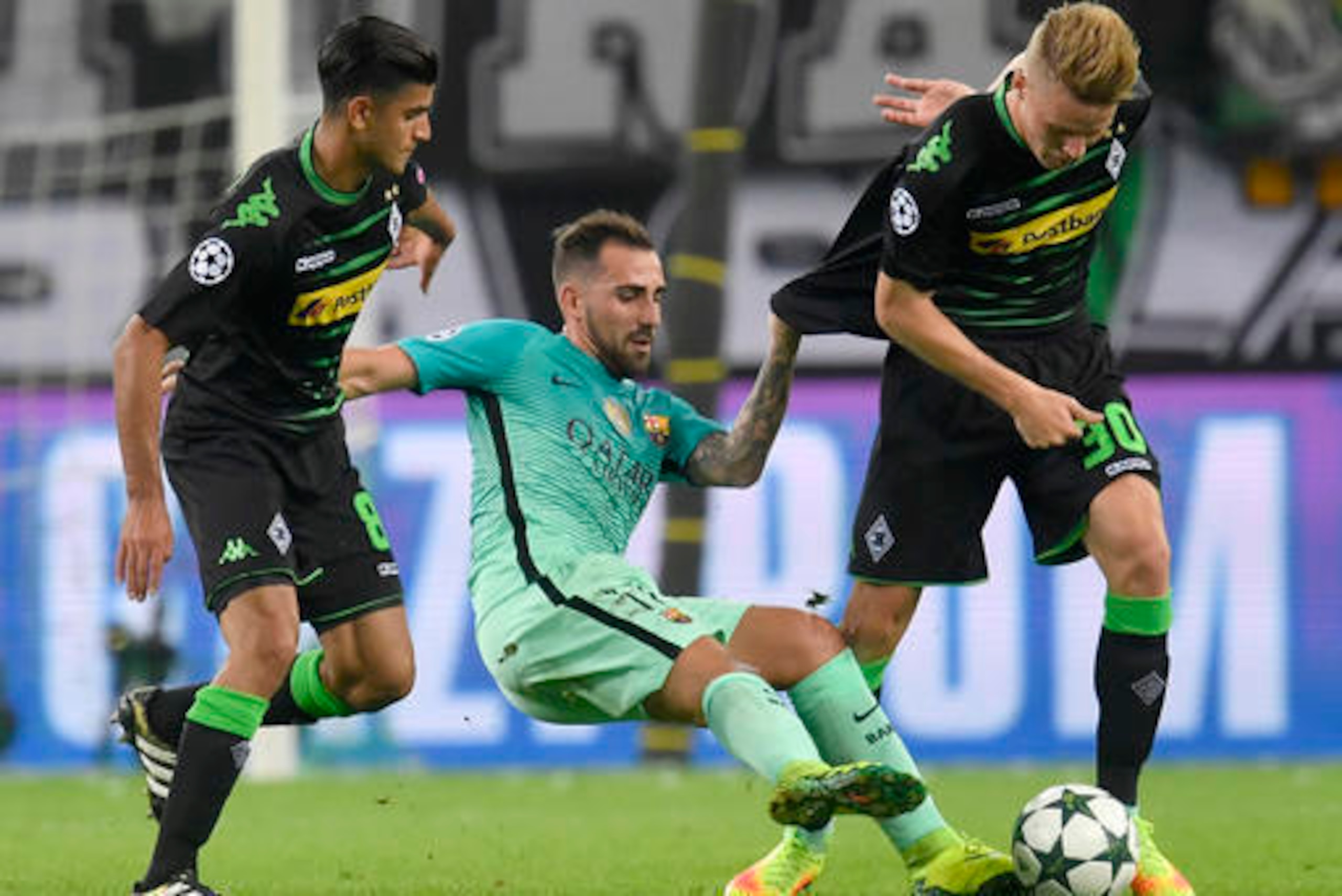 No dice for Alcacer against Monchengladbach.