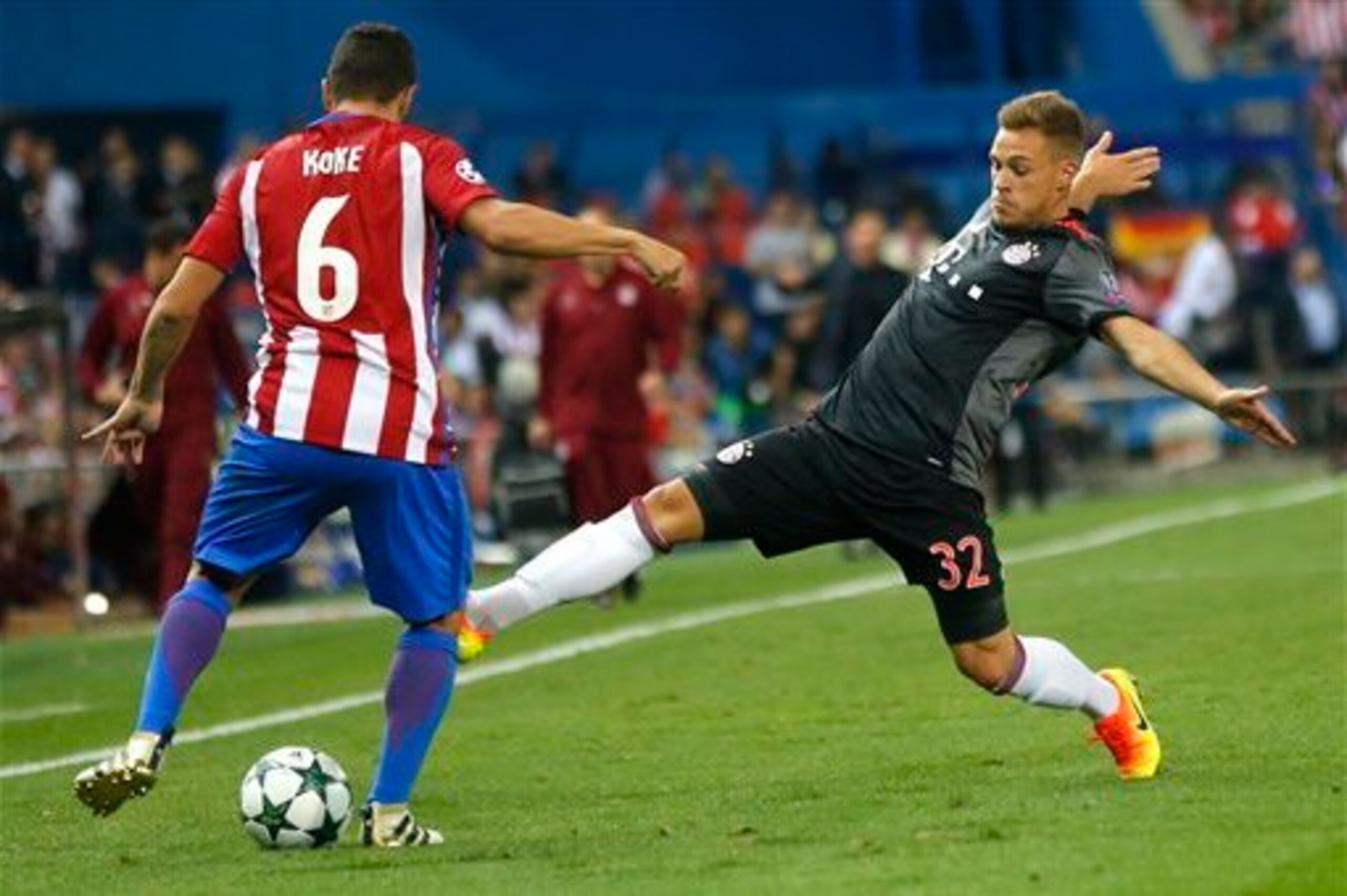 Kimmich's (r.) pace makes him a valuable defensive asset, despite his recent goal glut from midfield.