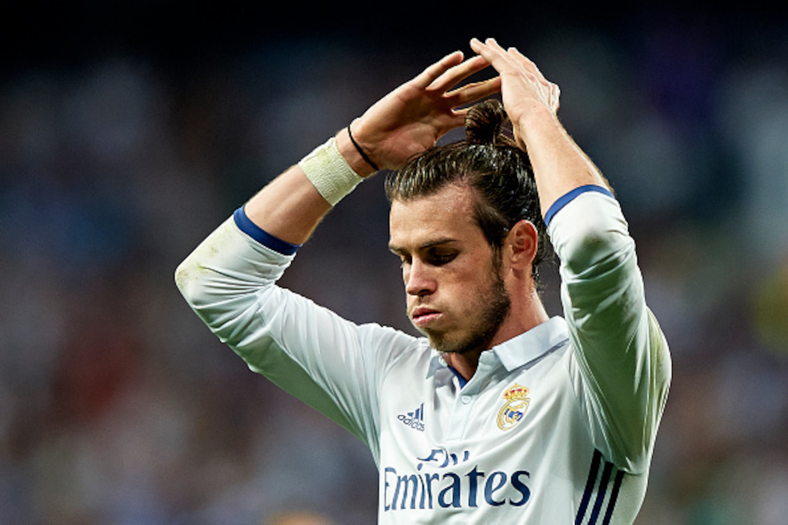 MADRID, SPAIN - SEPTEMBER 21:  Gareth Bale of Real Madrid reacts during the La Liga match between Real Madrid CF and Villarreal CF at Estadio Santiago Bernabeu on September 21, 2016 in Madrid, Spain.  (Photo by fotopress/Getty Images)