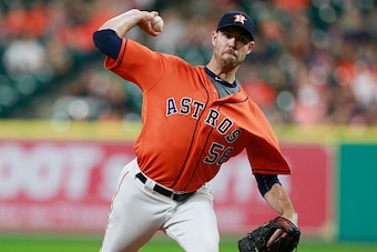 HOUSTON, TX - SEPTEMBER 23:  Doug Fister #58 of the Houston Astros pitches in the first inning against the Los Angeles Angels of Anaheim at Minute Maid Park on September 23, 2016 in Houston, Texas.  (Photo by Bob Levey/Getty Images)