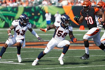 CINCINNATI, OH - SEPTEMBER 25: Von Miller #58 of the Denver Broncos in action against the Cincinnati Bengals during the game at Paul Brown Stadium on September 25, 2016 in Cincinnati, Ohio. The Broncos defeated the Bengals 29-17. (Photo by Joe Robbins/Get