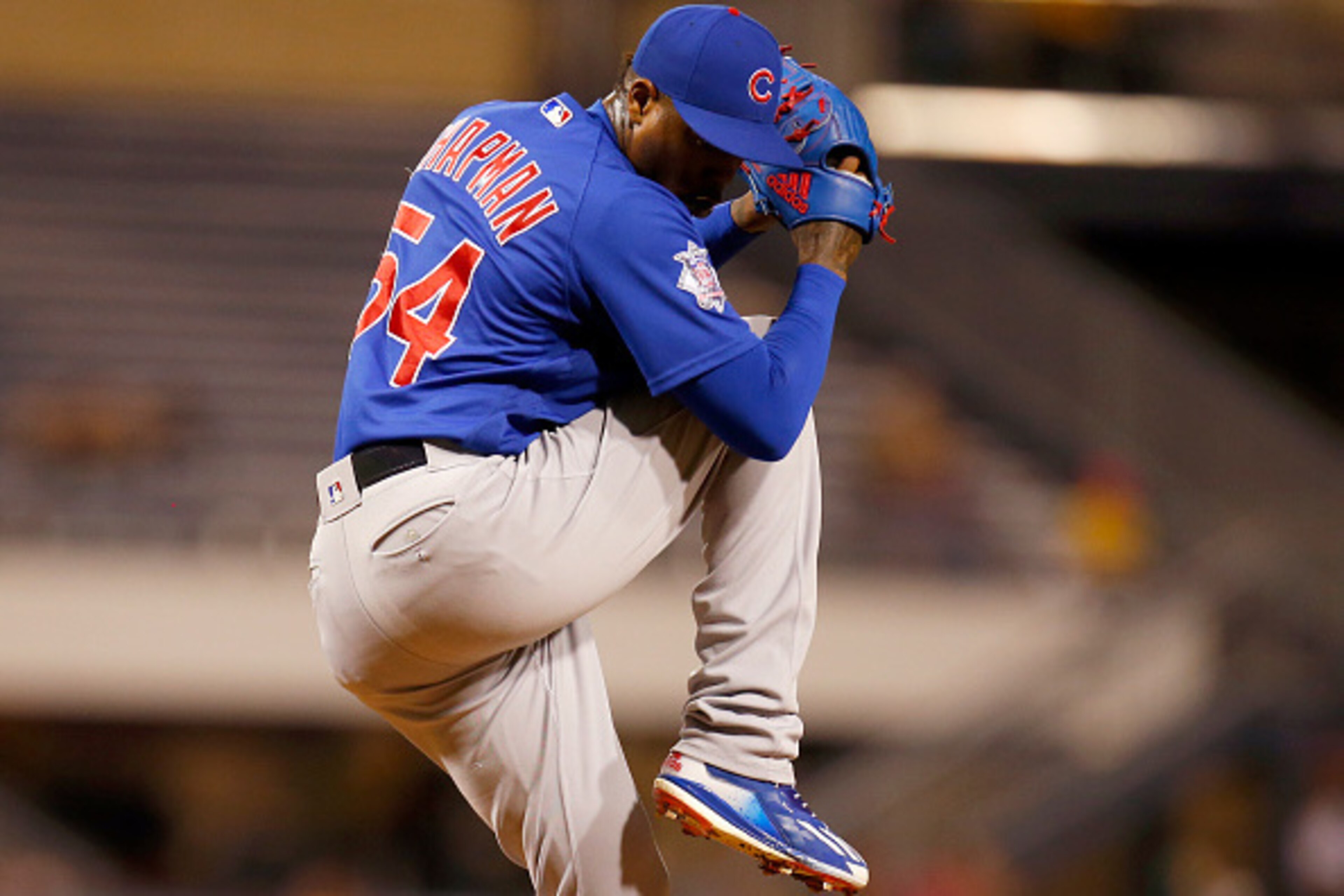 PITTSBURGH, PA - SEPTEMBER 28:  Aroldis Chapman #54 of the Chicago Cubs pitches during the game against the Pittsburgh Pirates at PNC Park on September 28, 2016 in Pittsburgh, Pennsylvania.  (Photo by Justin K. Aller/Getty Images)
