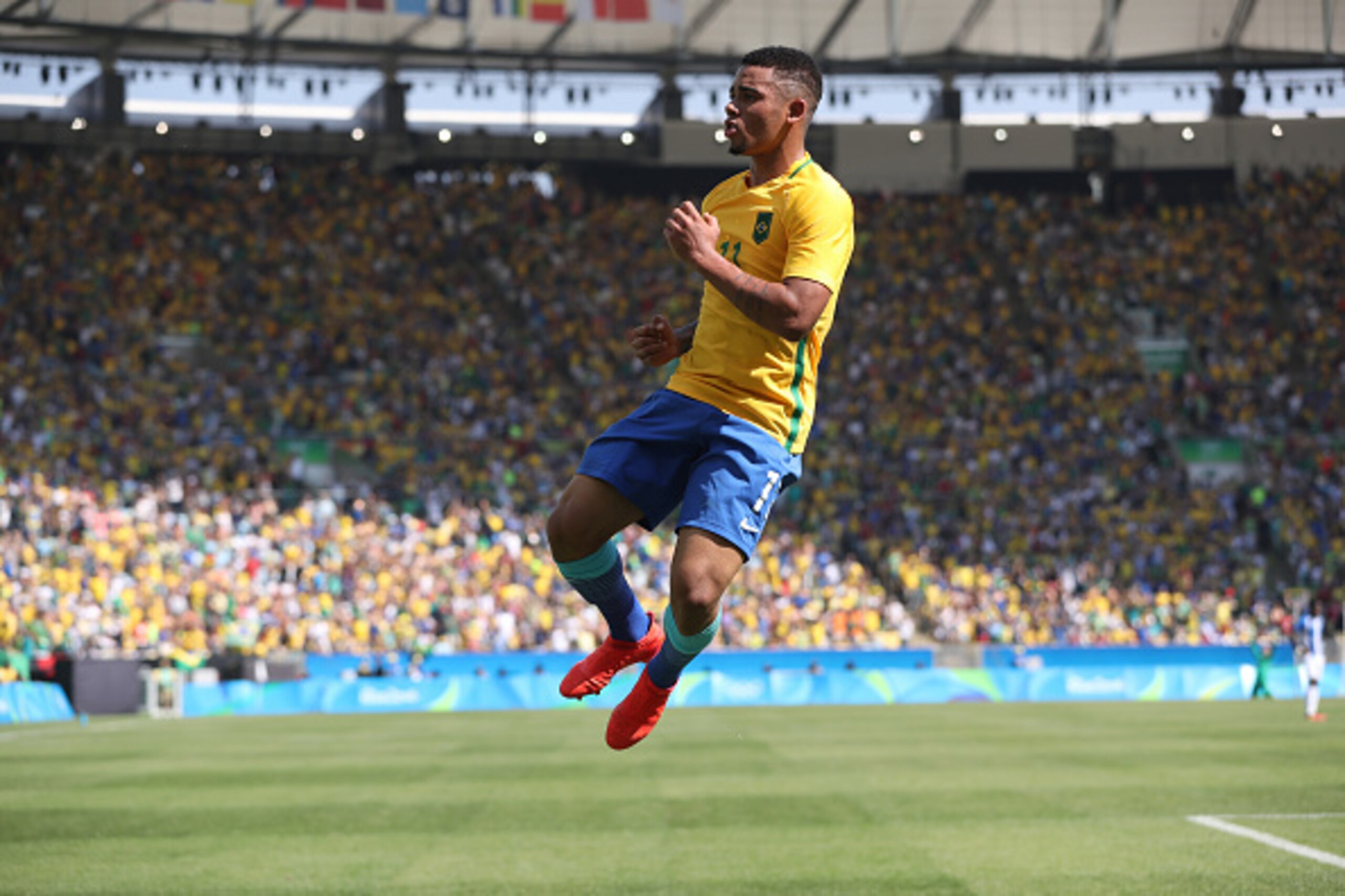 RIO DE JANEIRO, BRAZIL - AUGUST 17: Gabriel Jesus of Brazil celebrates after he scores Brazil's third goal during the Semi Final match between Brazil and Honduras at Maracana Stadium on August 17, 2016 in Rio de Janeiro, Brazil. (Photo by Ian MacNicol/Get