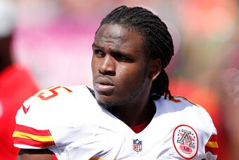 CINCINNATI, OH - OCTOBER 4: Jamaal Charles #25 of the Kansas City Chiefs looks on against the Cincinnati Bengals during a game at Paul Brown Stadium on October 4, 2015 in Cincinnati, Ohio. The Bengals defeated the Chiefs 36-21. (Photo by Joe Robbins/Getty