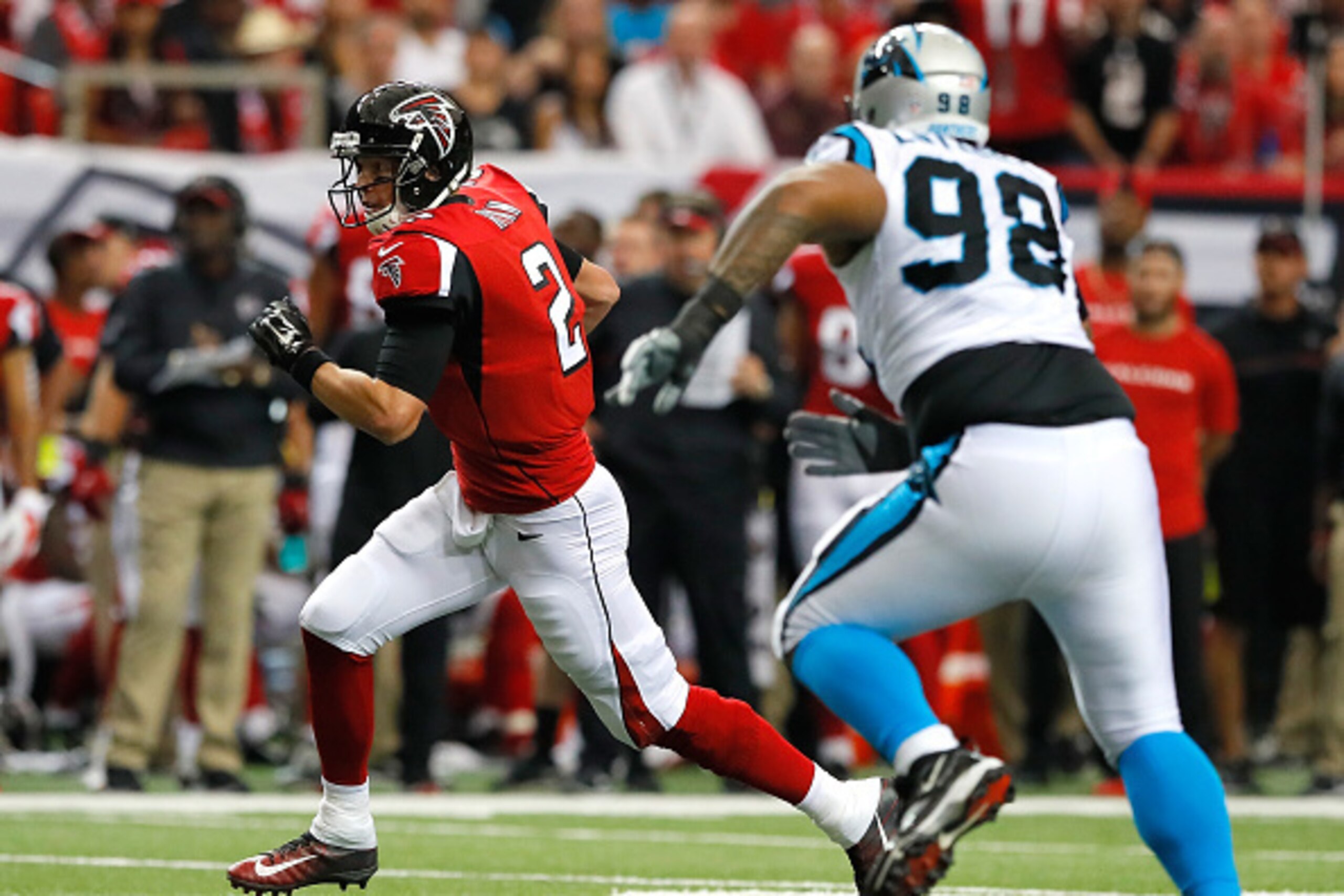 ATLANTA, GA - OCTOBER 02: Matt Ryan #2 of the Atlanta Falcons rushes away from Star Lotulelei #98 of the Carolina Panthers at Georgia Dome on October 2, 2016 in Atlanta, Georgia. (Photo by Kevin C. Cox/Getty Images) ATLANTA, GA - OCTOBER 02: Matt Ryan #2 of the Atlanta Falcons rushes away from Star Lotulelei #98 of the Carolina Panthers at Georgia Dome on October 2, 2016 in Atlanta, Georgia. (Photo by Kevin C. Cox/Getty Images)