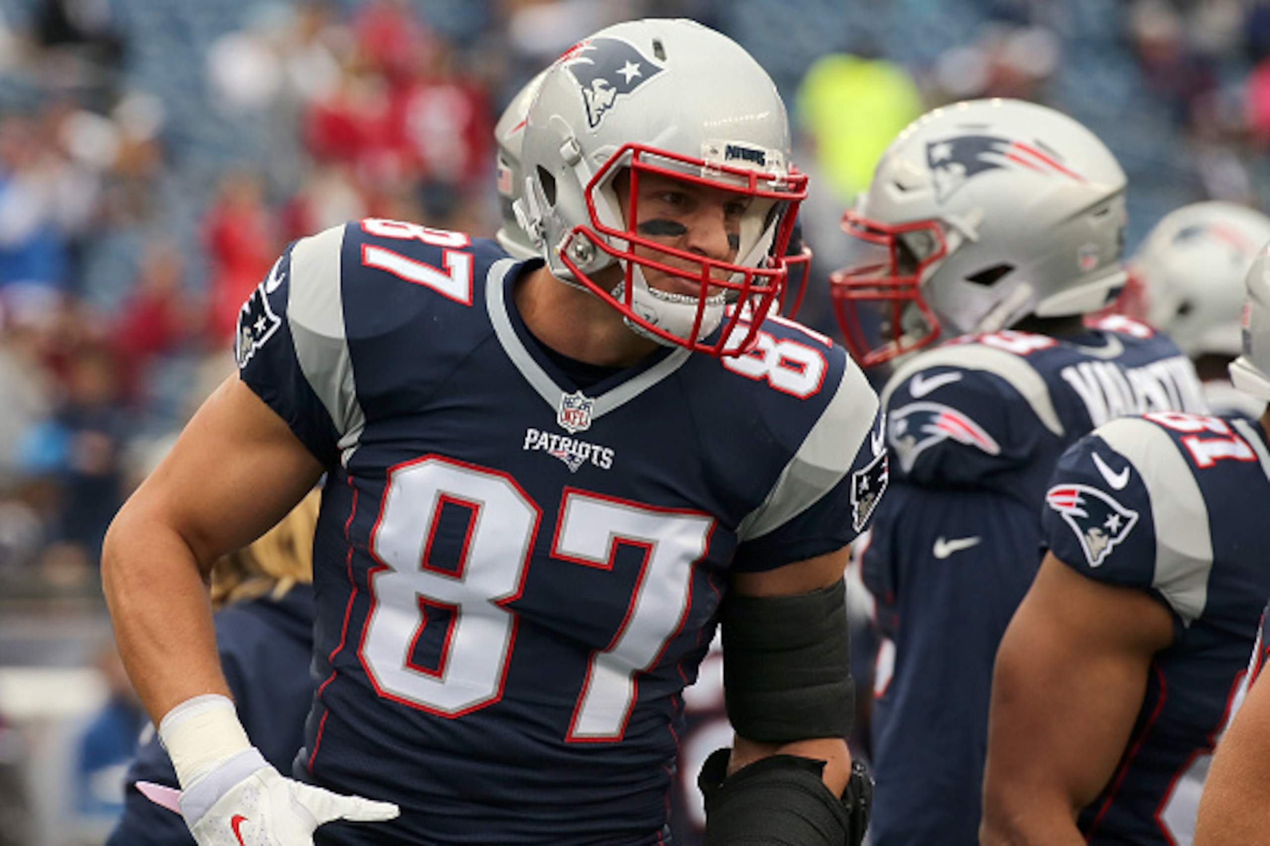 FOXBORO, MA - OCTOBER 02: Rob Gronkowski #87 of the New England Patriots runs on to the field before a game with Buffalo Bills at Gillette Stadium on October 2, 2016 in Foxboro, Massachusetts. (Photo by Jim Rogash/Getty Images) FOXBORO, MA - OCTOBER 02: Rob Gronkowski #87 of the New England Patriots runs on to the field before a game with Buffalo Bills at Gillette Stadium on October 2, 2016 in Foxboro, Massachusetts. (Photo by Jim Rogash/Getty Images)