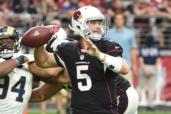 GLENDALE, AZ - OCTOBER 02:  Quarterback Drew Stanton #5 of the Arizona Cardinals makes a pass in the fourth quarter of the NFL game against the Los Angeles Rams at University of Phoenix Stadium on October 2, 2016 in Glendale, Arizona.  The Los Angeles Ram