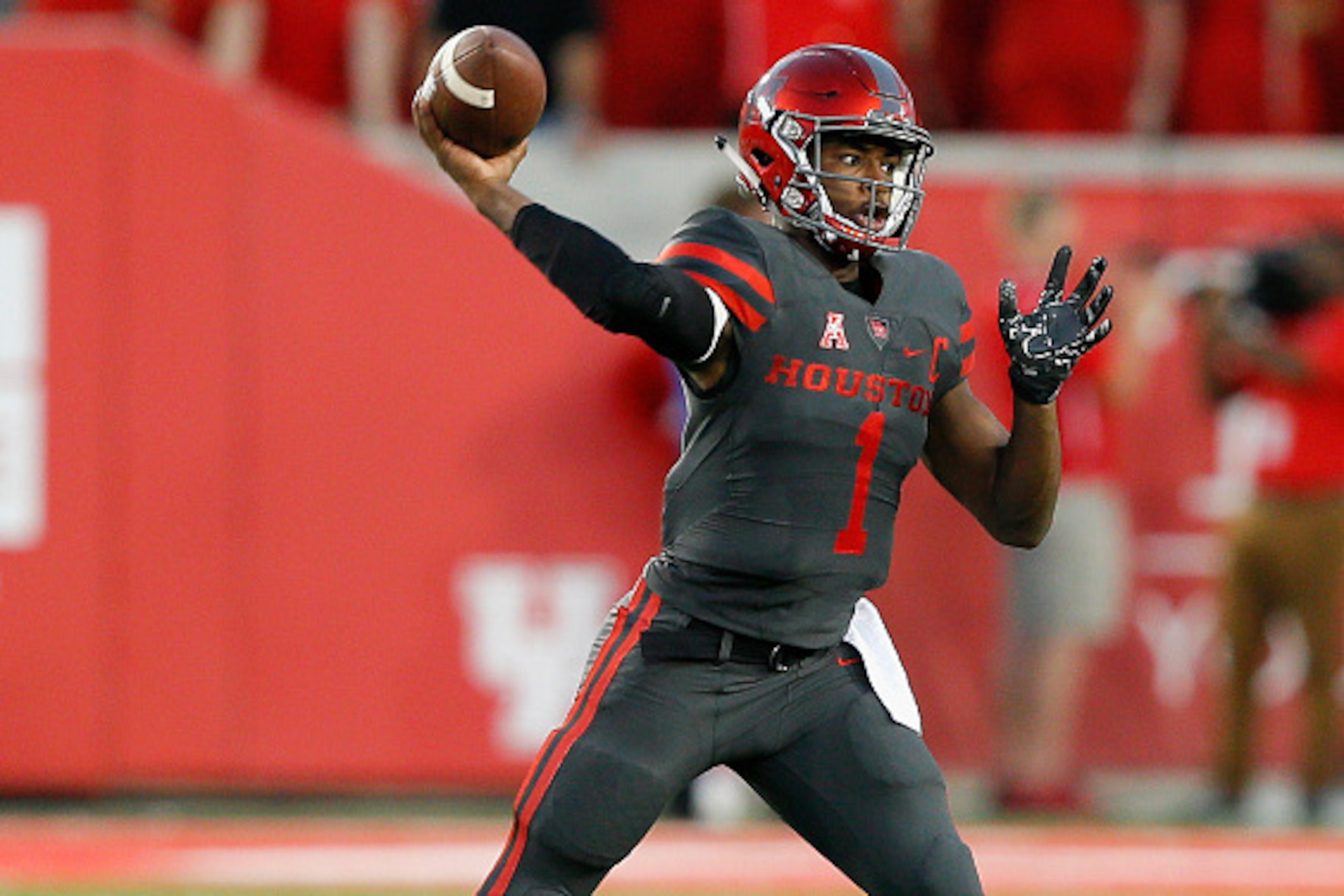 HOUSTON, TX - SEPTEMBER 29: Greg Ward Jr. #1 of the Houston Cougars looks for a receiver against the Connecticut Huskies in the first quarter on September 29, 2016 in Houston, Texas. (Photo by Bob Levey/Getty Images) HOUSTON, TX - SEPTEMBER 29: Greg Ward Jr. #1 of the Houston Cougars looks for a receiver against the Connecticut Huskies in the first quarter on September 29, 2016 in Houston, Texas. (Photo by Bob Levey/Getty Images)