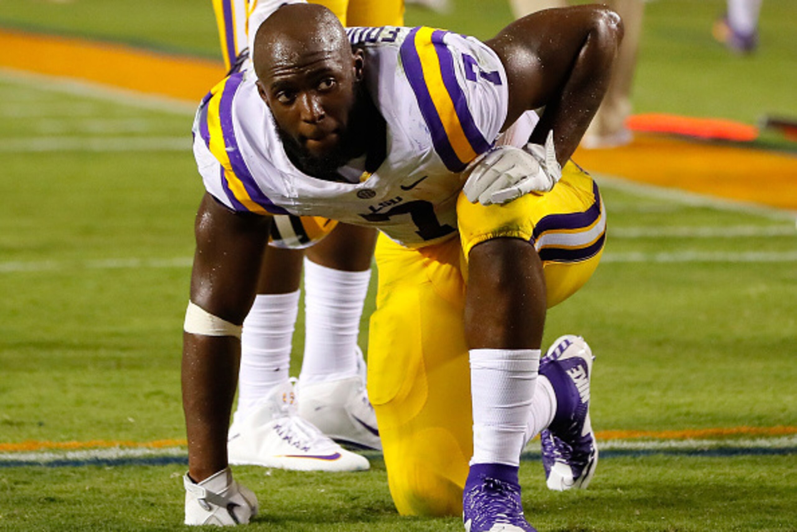 AUBURN, AL - SEPTEMBER 24:  Leonard Fournette #7 of the LSU Tigers reacts after the Auburn Tigers won 18-13 over an official review to end the game at Jordan-Hare Stadium on September 24, 2016 in Auburn, Alabama.  (Photo by Kevin C. Cox/Getty Images)