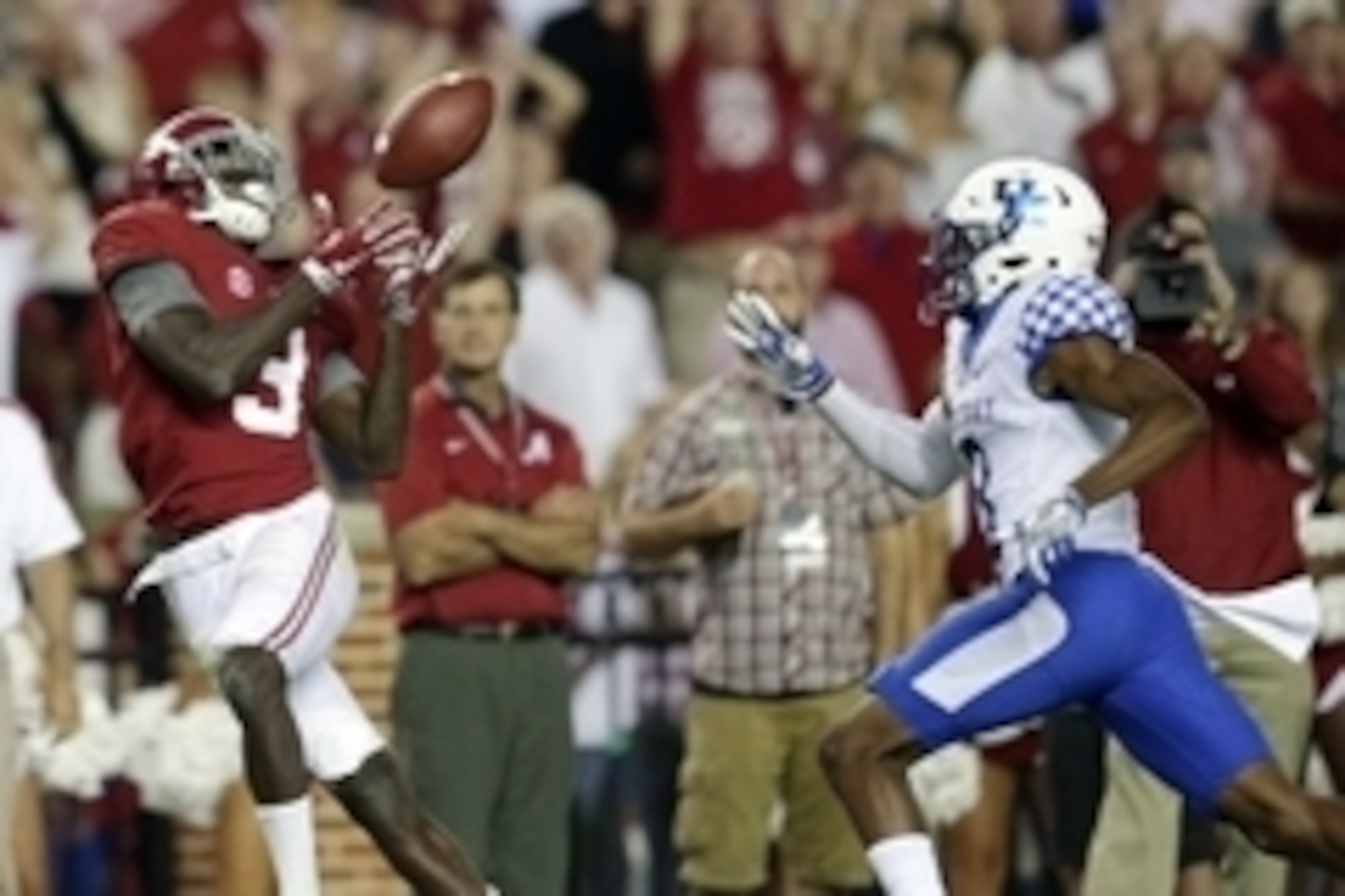 Oct 1, 2016; Tuscaloosa, AL, USA; Alabama Crimson Tide wide receiver Calvin Ridley (3) catches a pass against Kentucky Wildcats  at Bryant-Denny Stadium. The Crimson Tide defeated Kentucky 34-6. Mandatory Credit: Marvin Gentry-USA TODAY Sports