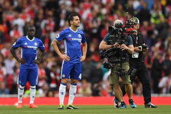 LONDON, ENGLAND - SEPTEMBER 24: Cesc Fabregas of Chelsea waits for kick off  during the Premier League match between Arsenal and Chelsea at the Emirates Stadium on September 24, 2016 in London, England.  (Photo by Shaun Botterill/Getty Images)