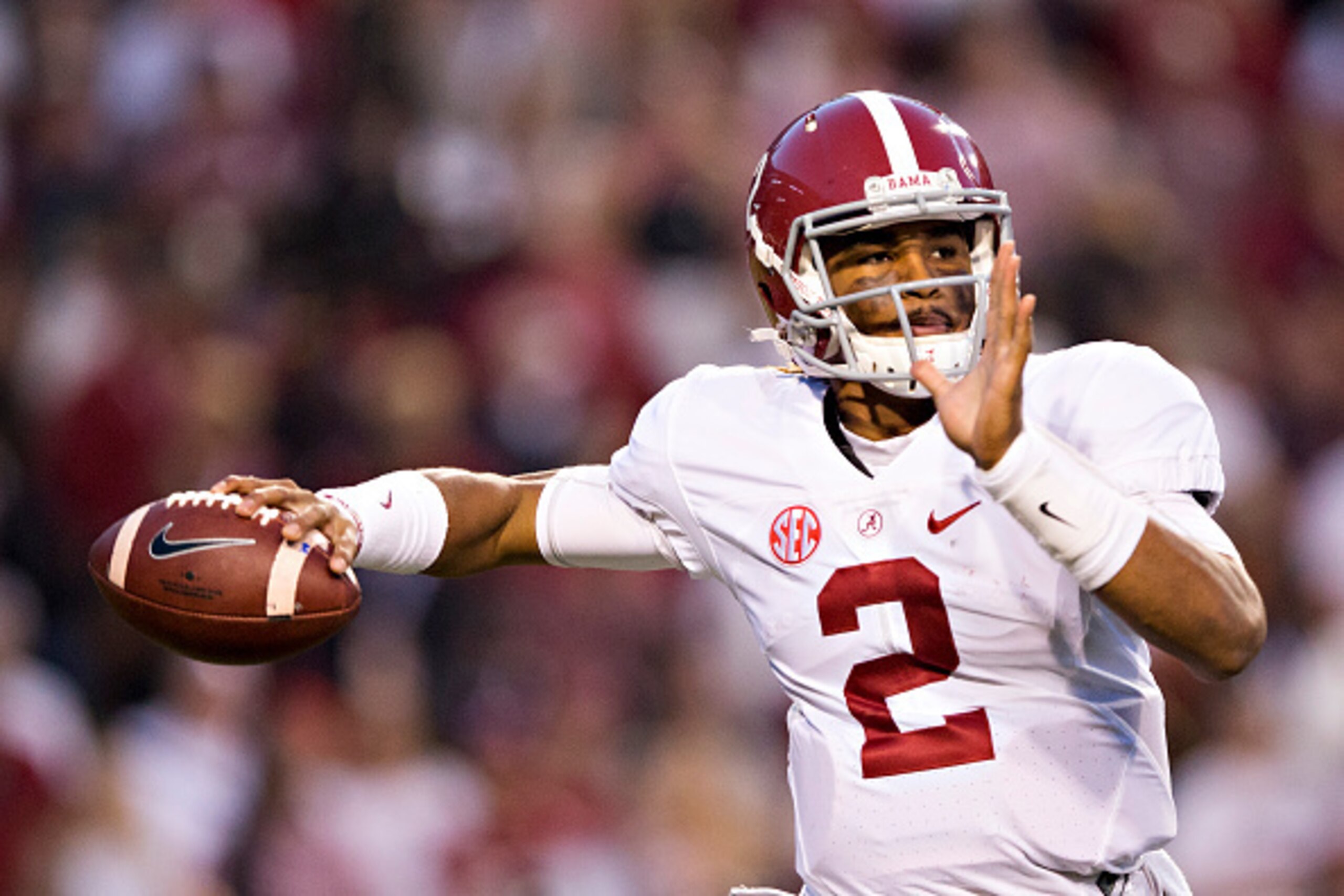 FAYETTEVILLE, AR - OCTOBER 8:  Jalen Hurts #2 of the Alabama Crimson Tide throws a pass during a game against the Arkansas Razorbacks at Razorback Stadium on October 8, 2016 in Fayetteville, Arkansas.  (Photo by Wesley Hitt/Getty Images)
