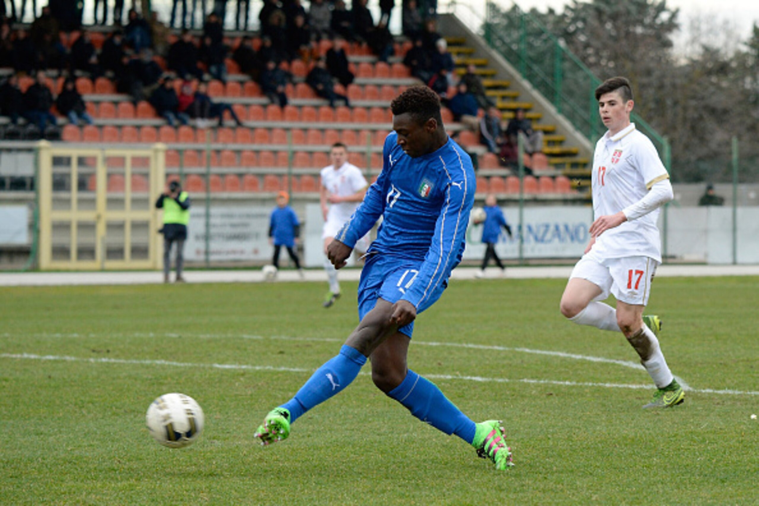 MANZANO, ITALY - FEBRUARY 16:  Bioty Moise Kean of Italy U17 scores his team's seconf goal during the international friendly match between Italy U17 and Serbia U17 at Stadio Comunale  on February 16, 2016 in Manzano, Italy.  (Photo by Dino Panato/Getty Im