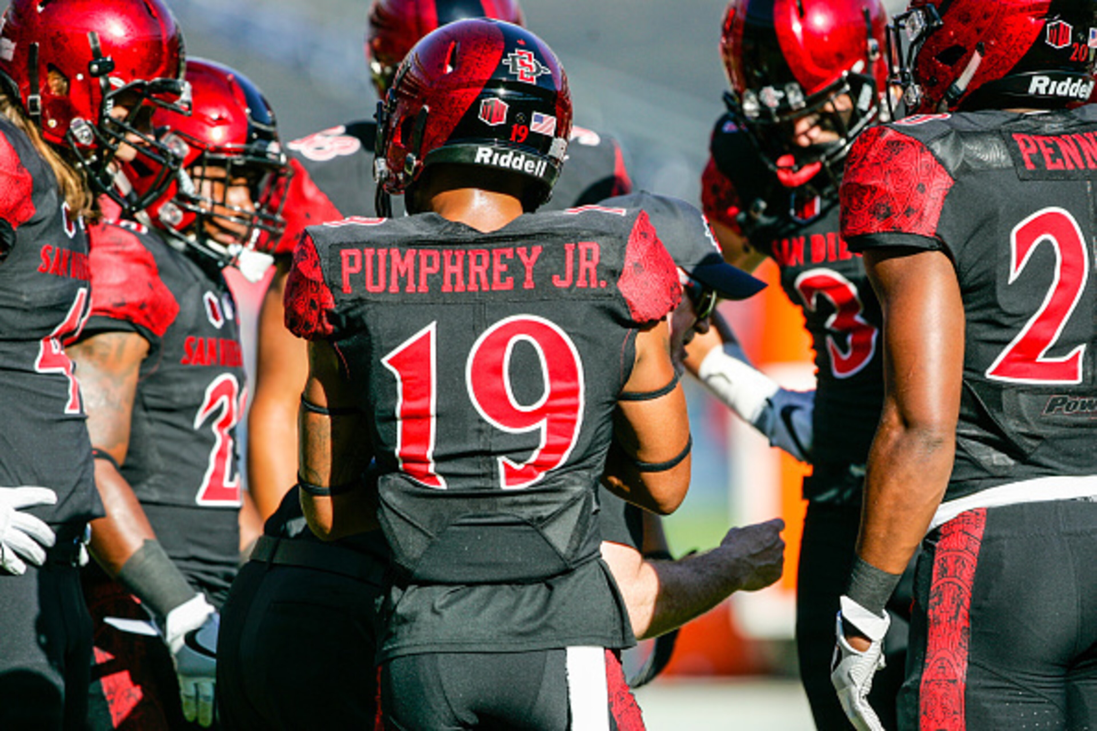 SAN DIEGO, CA - SEPTEMBER 03:  Donnel Pumphrey #19 of the San Diego State Aztecs practices prior to the game against the New Hampshire Wildcats at Qualcomm Stadium on September 3, 2016 in San Diego, California.  (Photo by Kent Horner/Getty Images)
