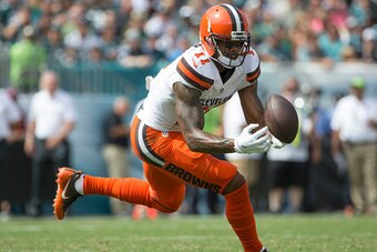 PHILADELPHIA, PA - SEPTEMBER 11: Terrelle Pryor #11 of the Cleveland Browns catches a pass against the Philadelphia Eagles in the second quarter at Lincoln Financial Field on September 11, 2016 in Philadelphia, Pennsylvania. (Photo by Mitchell Leff/Getty 