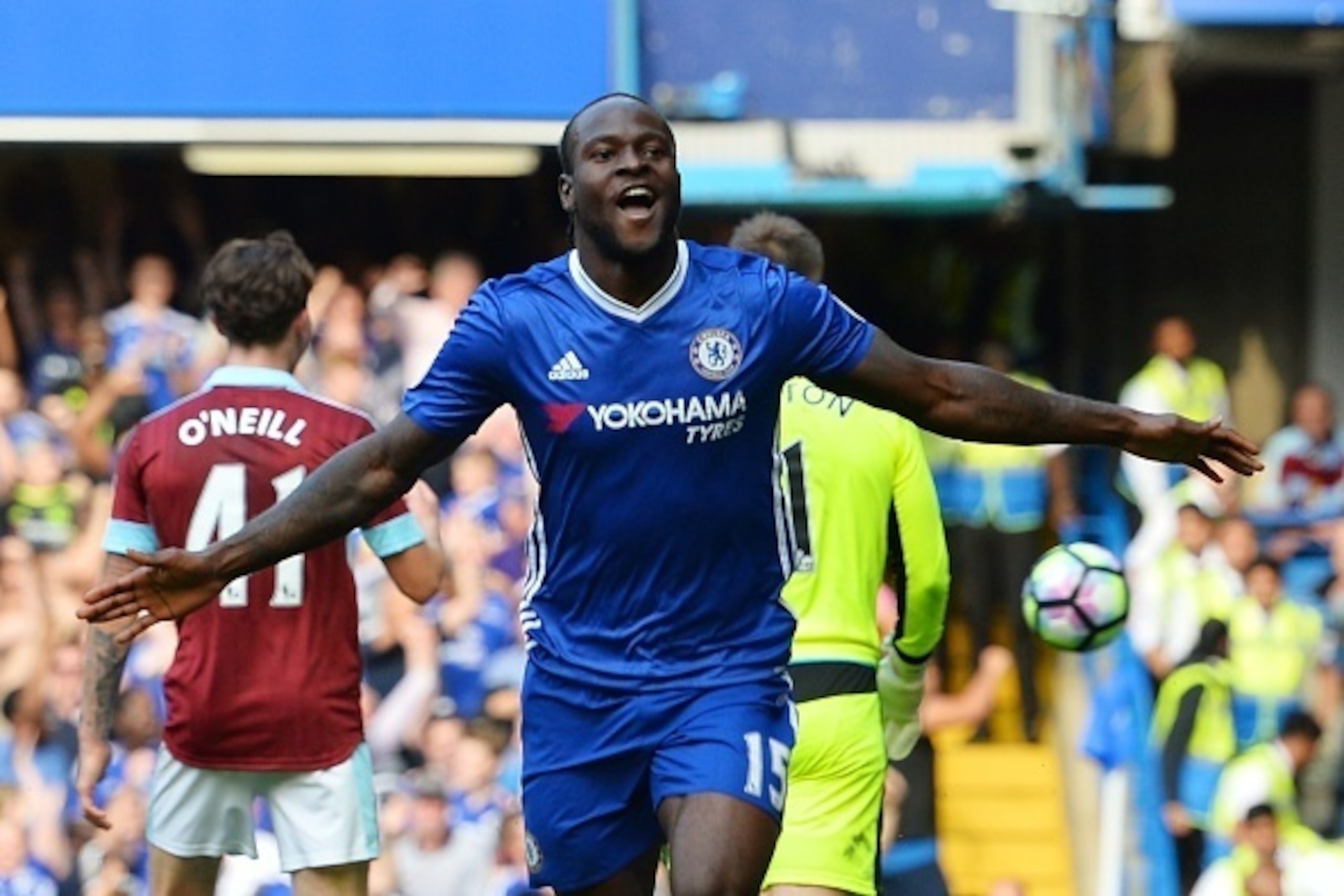 Chelsea's Nigerian midfielder Victor Moses celebrates after scoring during the English Premier League football match between Chelsea and Burnley at Stamford Bridge in London on August 27, 2016. / AFP / GLYN KIRK / RESTRICTED TO EDITORIAL USE. No use with Chelsea's Nigerian midfielder Victor Moses celebrates after scoring during the English Premier League football match between Chelsea and Burnley at Stamford Bridge in London on August 27, 2016. / AFP / GLYN KIRK / RESTRICTED TO EDITORIAL USE. No use with