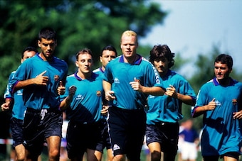 (L-R) Josep Guardiola, Albert Ferrer, Hristo Stoitchkov, Ronald Koeman, Jose Maria Bakero, Gheorghe Hagi during a training of Barcelona (Photo by VI Images via Getty Images)
