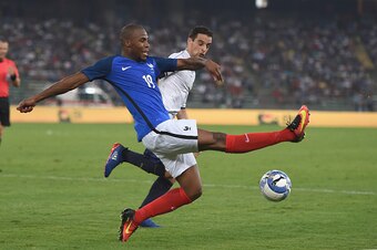 BARI, ITALY - SEPTEMBER 01: Djibril Sidibe of France in action during the international friendly match between Italy and France at Stadio San Nicola on September 1, 2016 in Bari, Italy.  (Photo by Claudio Villa/Getty Images)