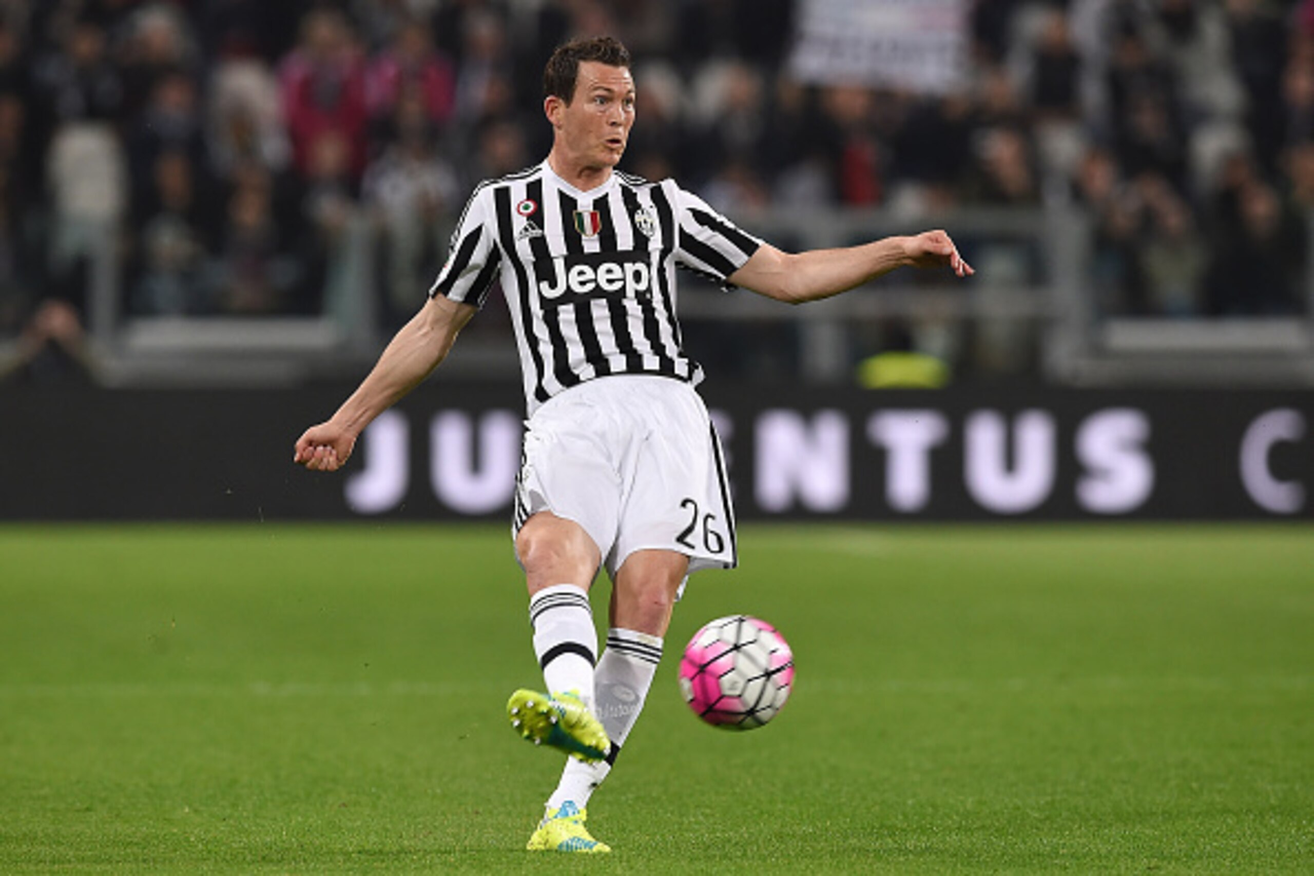 TURIN, ITALY - APRIL 02:  Stephan Lichtsteiner of Juventus FC in action during the Serie A match between Juventus FC and Empoli FC at Juventus Arena on April 2, 2016 in Turin, Italy.  (Photo by Valerio Pennicino/Getty Images)