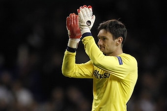 Tottenham Hotspur's French goalkeeper Hugo Lloris acknowledges the crowd at the final whistle during the Europa League Group J football match between Tottenham Hotspur and SS Lazio at White Hart Lane in London, England, on September 20, 2012. the match en