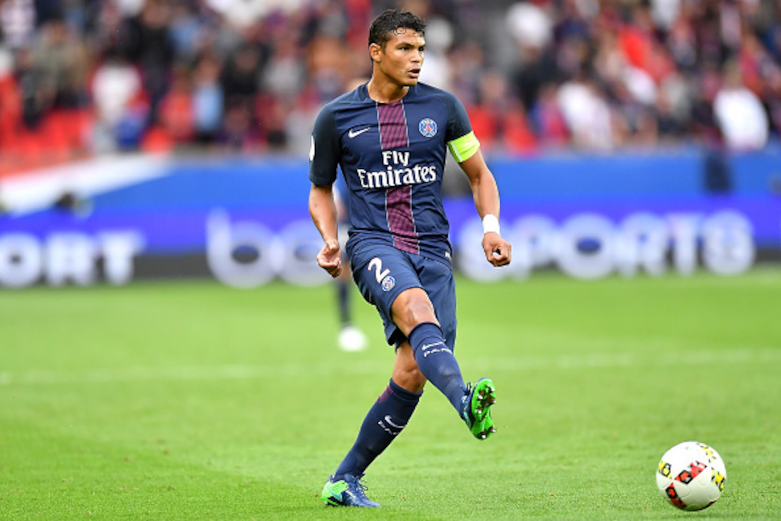 PARIS, FRANCE - OCTOBER 01:  Thiago Silva of Paris Saint-Germain passes the ball during the Ligue 1 match between Paris Saint-Germain and FC Girondins de Bordeaux at Parc des Princes on October 1, 2016 in Paris, France.  (Photo by Aurelien Meunier/Getty I