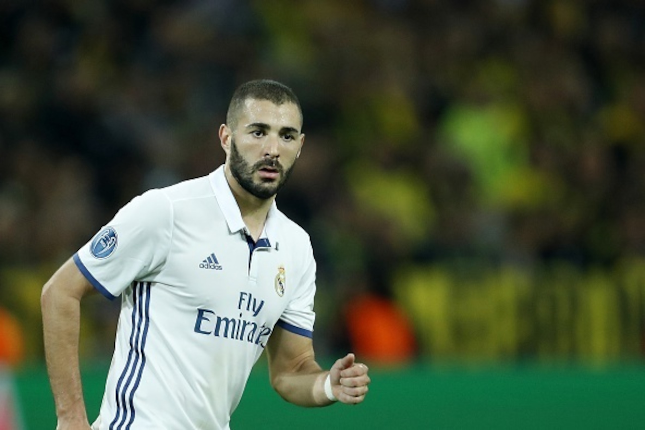Karim Benzema of Real Madridduring the UEFA Champions League group F match between Borussia Dortmund and Real Madrid on September 27, 2016 at the Signal Iduna Park stadium in Dortmund, Germany.(Photo by VI Images via Getty Images)