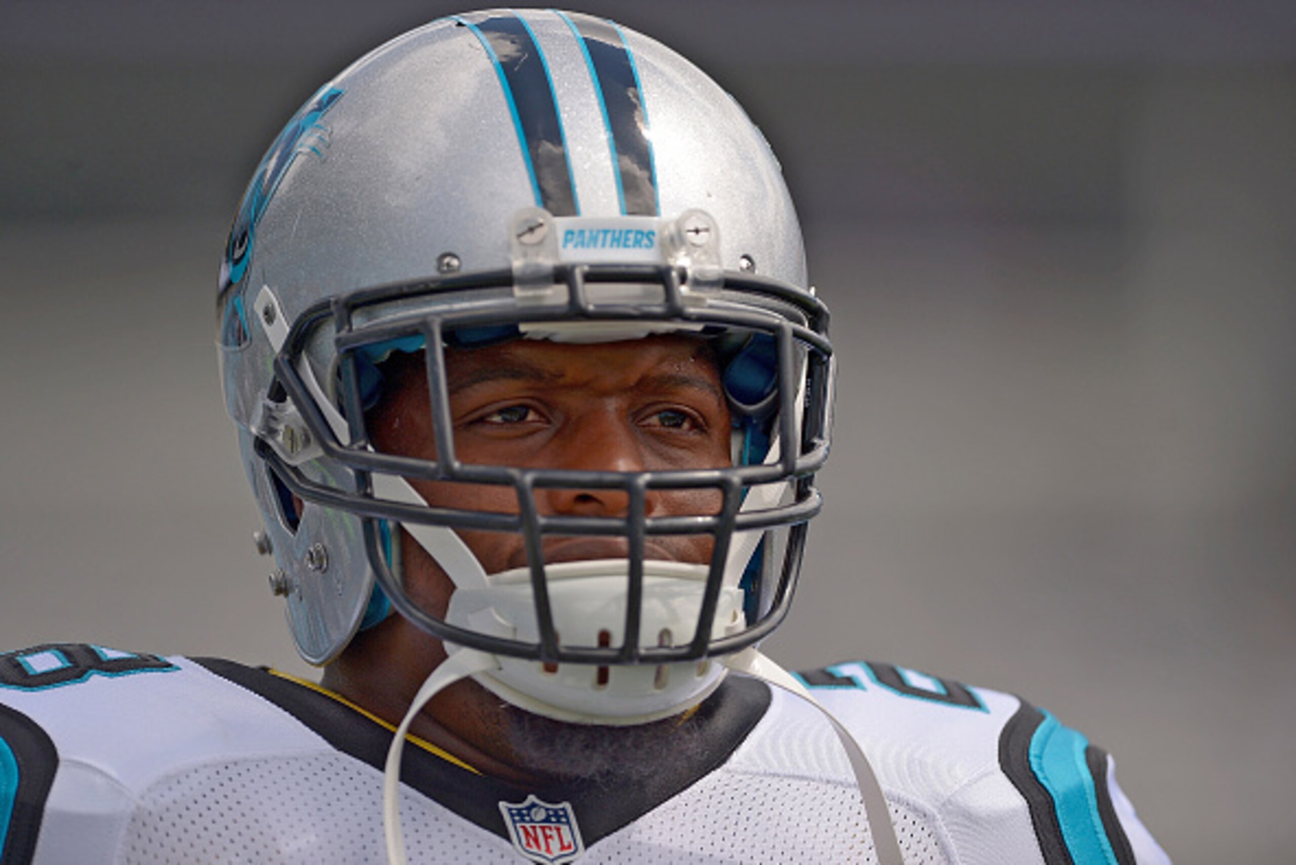 CHARLOTTE, NC - SEPTEMBER 18:  Jonathan Stewart #28 of the Carolina Panthers warms up before their game against the San Francisco 49ers at Bank of America Stadium on September 18, 2016 in Charlotte, North Carolina.  (Photo by Grant Halverson/Getty Images)