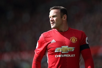 MANCHESTER, ENGLAND - OCTOBER 02: Wayne Rooney of Manchester United during the Premier League match between Manchester United and Stoke City at Old Trafford on October 2, 2016 in Manchester, England. (Photo by Matthew Ashton - AMA/Getty Images)