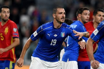 TURIN, ITALY - OCTOBER 06:  Leonardo Bonucci of Italy looks on during the FIFA 2018 World Cup Qualifier between Italy and Spain at Juventus Stadium on October 6, 2016 in Turin, Italy.  (Photo by Claudio Villa/Getty Images)