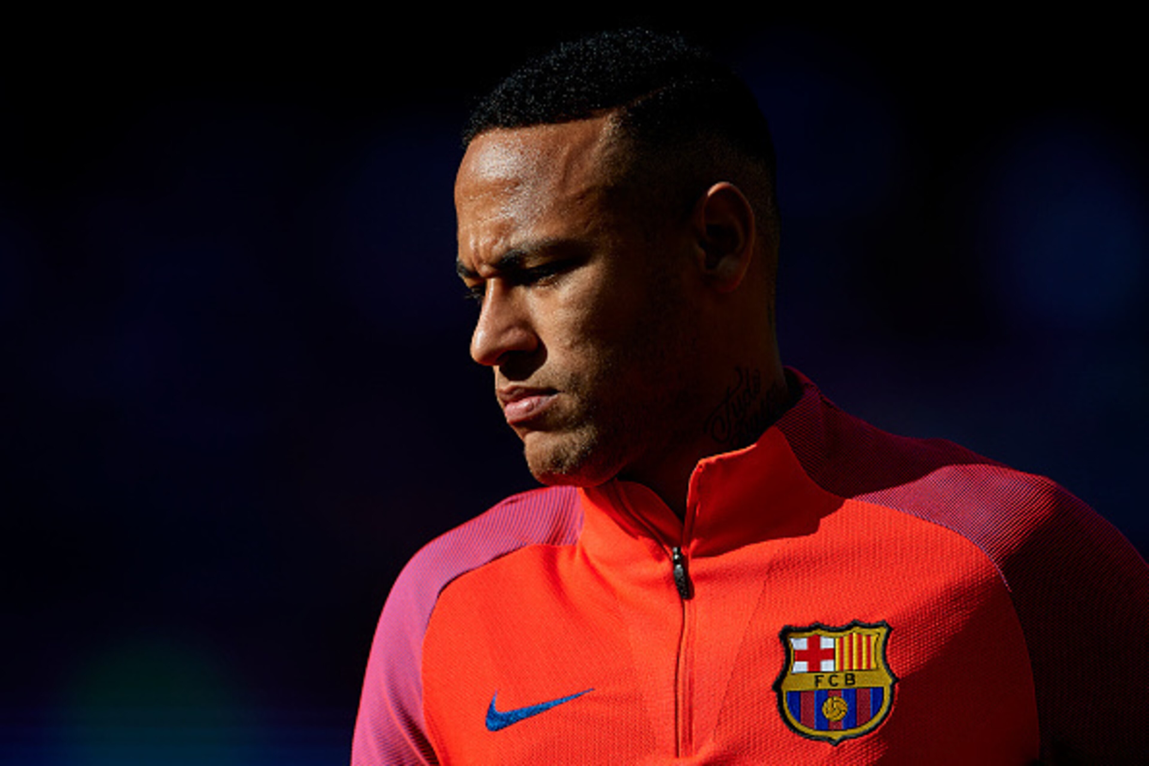BARCELONA, SPAIN - OCTOBER 15:  Neymar JR of FC Barcelona looks on prior to the La Liga match between FC Barcelona and RC Deportivo de La Coruna at Camp Nou stadium on October 15, 2016 in Barcelona, Spain.  (Photo by Manuel Queimadelos Alonso/Getty Images