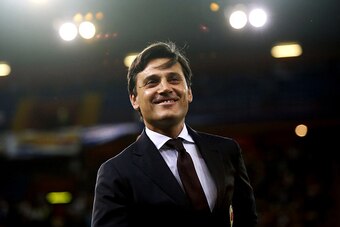AC Milan's coach Vincenzo Montella smiles during the Italian Serie A football match between Sampdoria and AC Milan on September 16, 2016 at 'Luigi Ferraris Stadium' in Genoa.  / AFP / MARCO BERTORELLO        (Photo credit should read MARCO BERTORELLO/AFP/