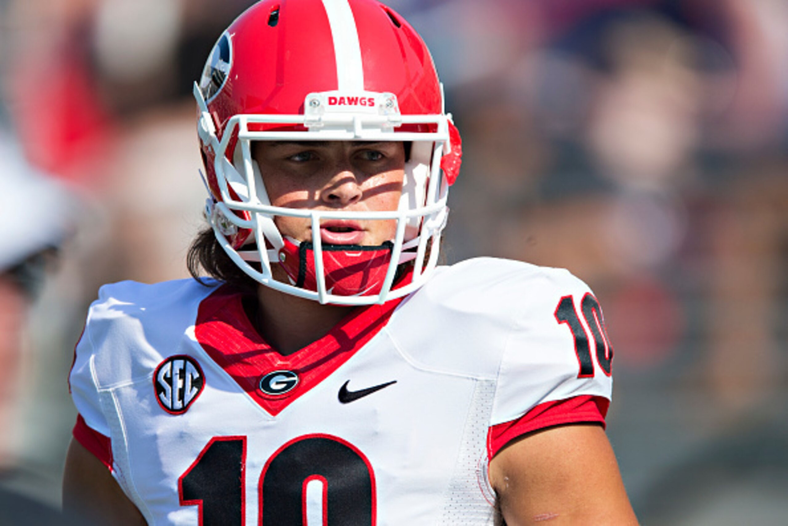 OXFORD, MS - SEPTEMBER 24: Jacob Eason #10 of the Georgia Bulldogs warming up before a game against the Mississippi Rebels at Vaught-Hemingway Stadium on September 24, 2016 in Oxford, Mississippi. The Rebels defeated the Bulldogs 45-14. (Photo by Wesle OXFORD, MS - SEPTEMBER 24: Jacob Eason #10 of the Georgia Bulldogs warming up before a game against the Mississippi Rebels at Vaught-Hemingway Stadium on September 24, 2016 in Oxford, Mississippi. The Rebels defeated the Bulldogs 45-14. (Photo by Wesle