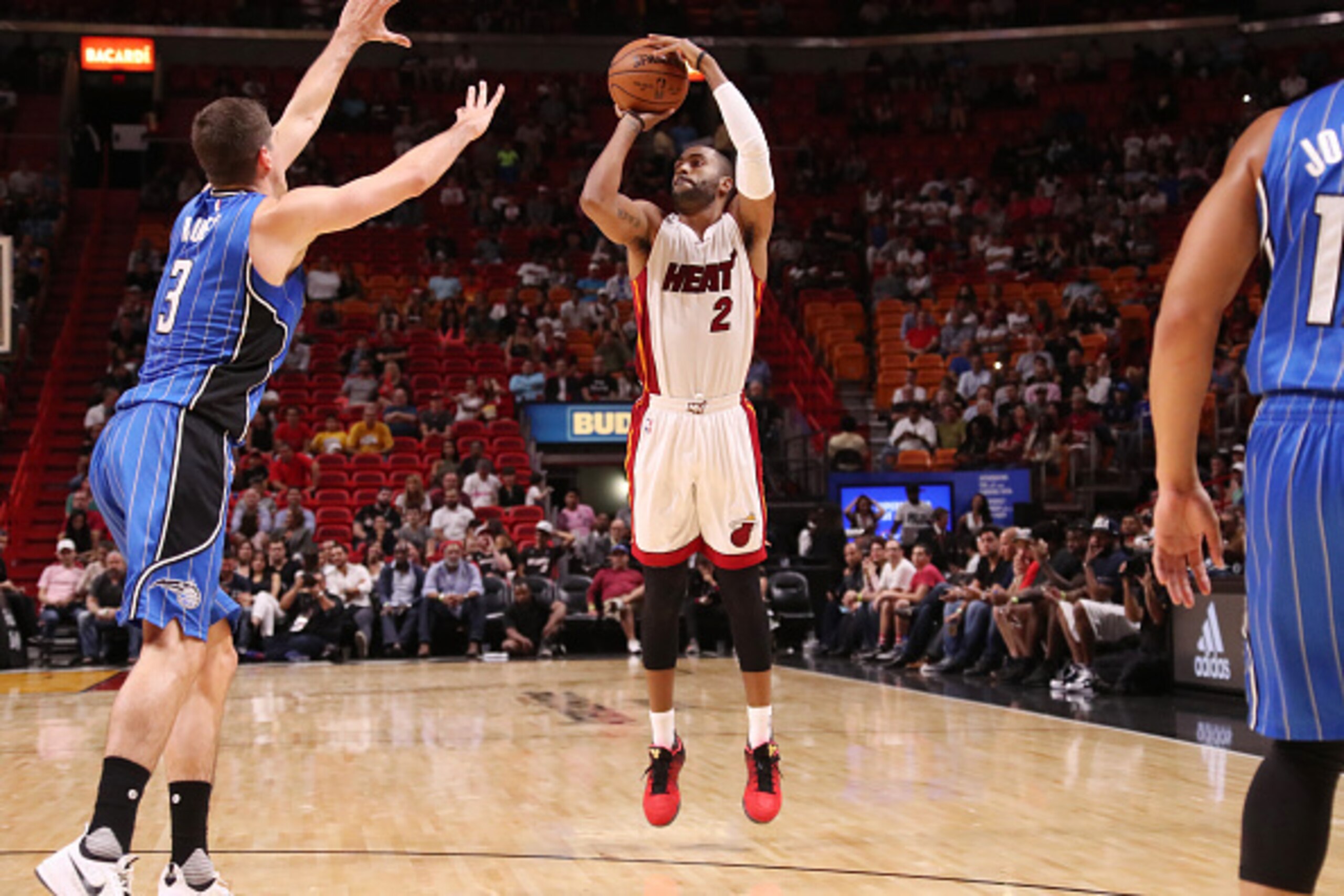 MIAMI, FL -OCTOBER 18: Wayne Ellington #2 of the Miami Heat shoots the ball against the Orlando Magic on October 18, 2016 at American Airlines Arena in Miami, Florida. NOTE TO USER: User expressly acknowledges and agrees that, by downloading and or using MIAMI, FL -OCTOBER 18: Wayne Ellington #2 of the Miami Heat shoots the ball against the Orlando Magic on October 18, 2016 at American Airlines Arena in Miami, Florida. NOTE TO USER: User expressly acknowledges and agrees that, by downloading and or using