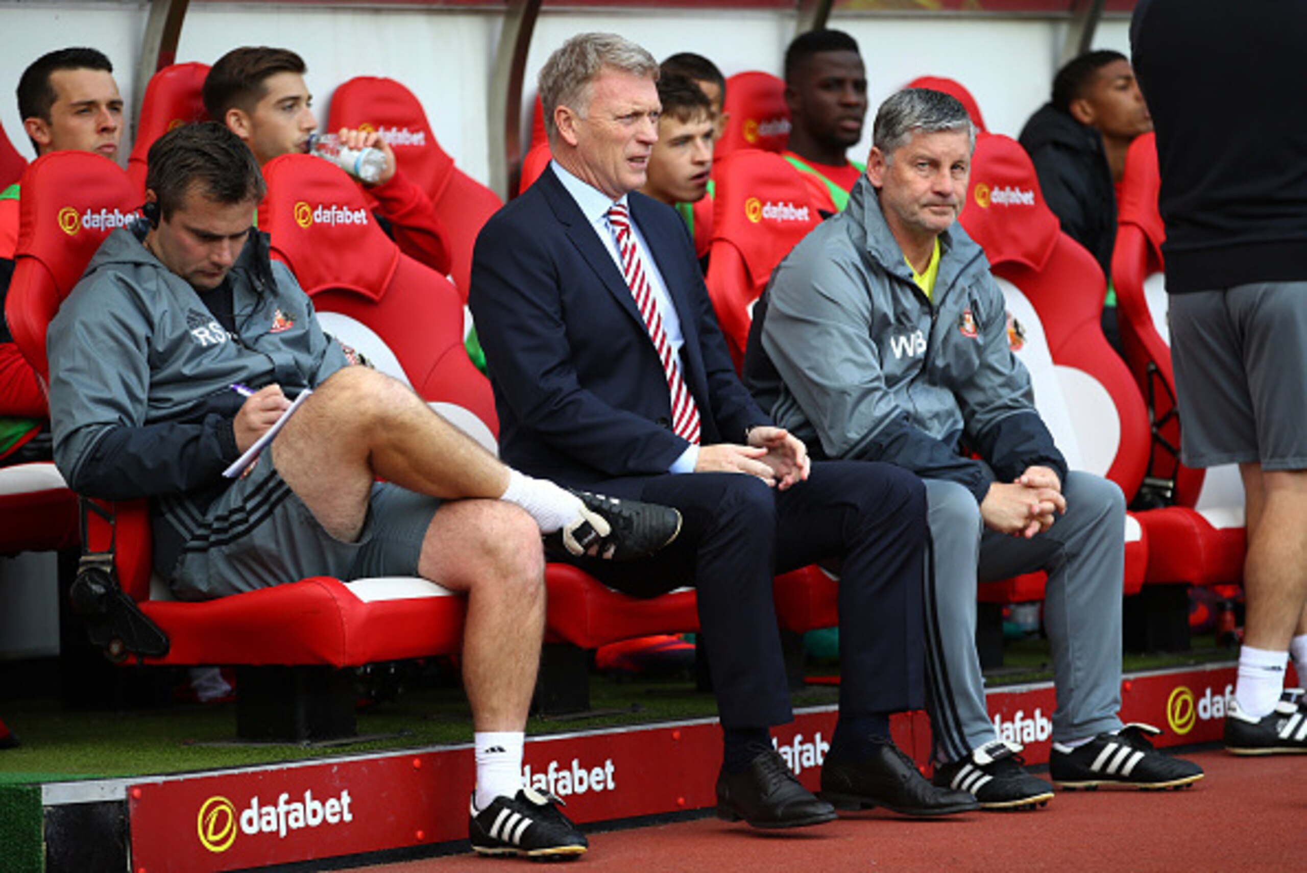 SUNDERLAND, ENGLAND - OCTOBER 01: David Moyes, Manager of Sunderland takes his seat during the Premier League match between Sunderland and West Bromwich Albion at Stadium of Light on October 1, 2016 in Sunderland, England.  (Photo by Clive Brunskill/Getty