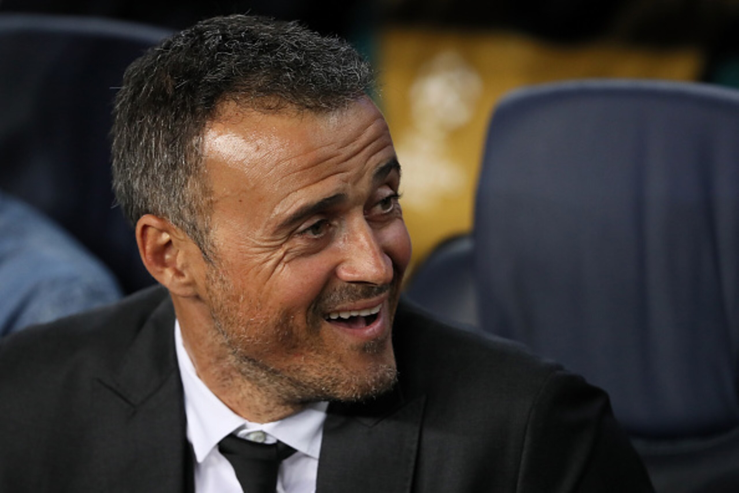 BARCELONA, SPAIN - OCTOBER 19:  Barcelona Head Coach Manager Luis Enrique looks on prior to the UEFA Champions League match between FC Barcelona and Manchester City FC at Camp Nou on October 19, 2016 in Barcelona.  (Photo by Matthew Ashton - AMA/Getty Ima